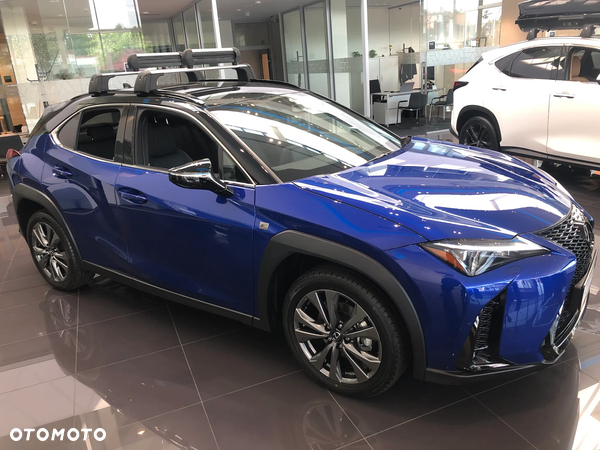Lexus UX 300h F Sport Design