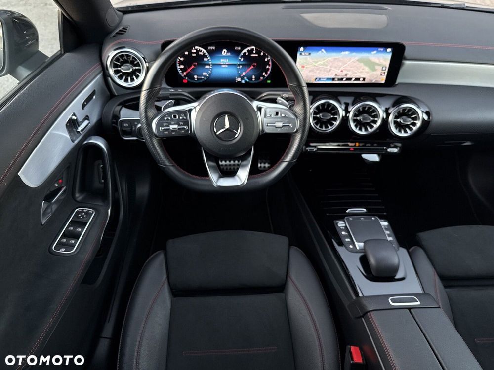Mercedes-Benz CLA 250 4-Matic AMG Line 7G-DCT - 14