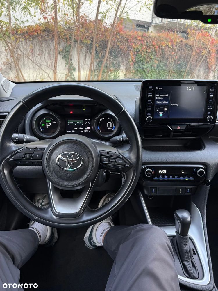 Toyota Yaris ver-hybrid-1-5-comfort - 24