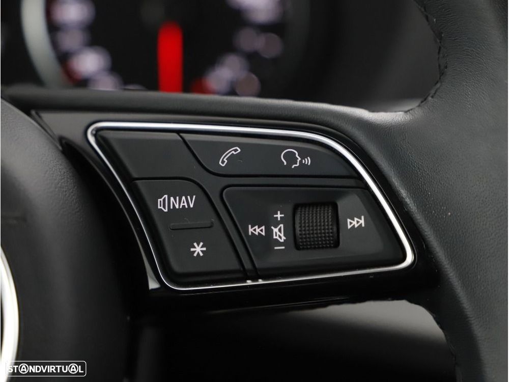 Audi Q2 30 TFSI Advanced - 30