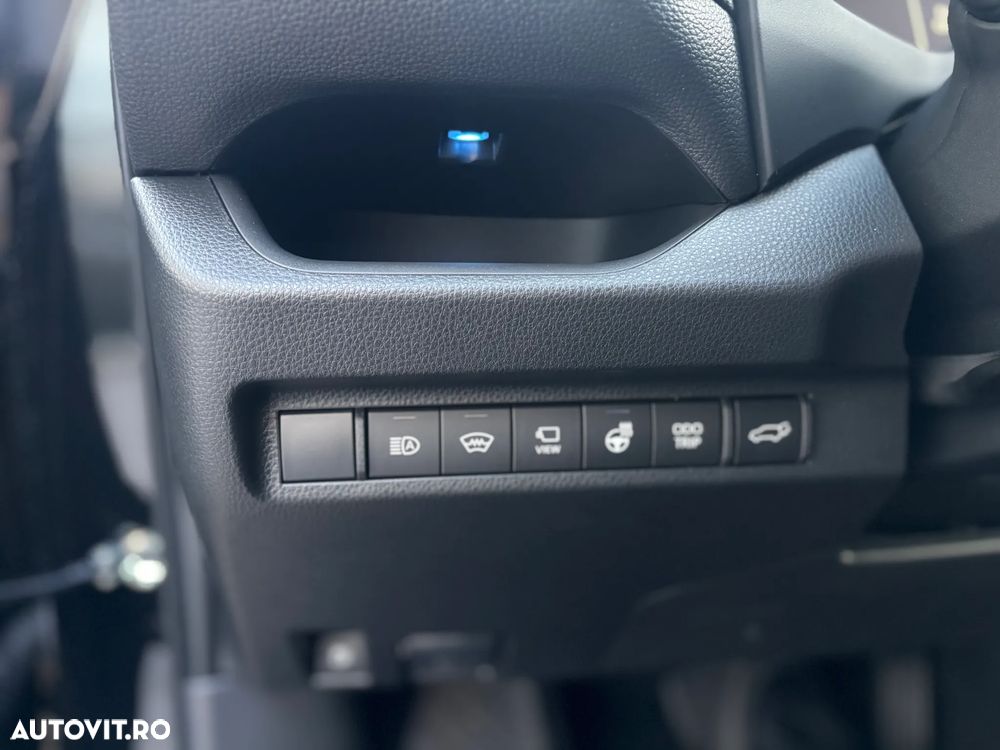 Toyota RAV4 2.5 Hybrid VVT-iE 4x4 Luxury - 19