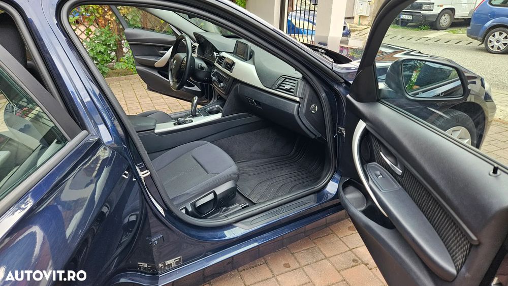 BMW Seria 3 320d xDrive Aut. - 8