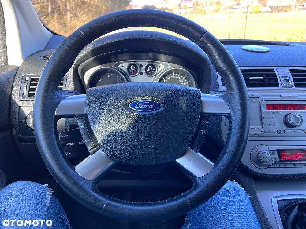 Ford Kuga 2.0 TDCi Titanium - 27