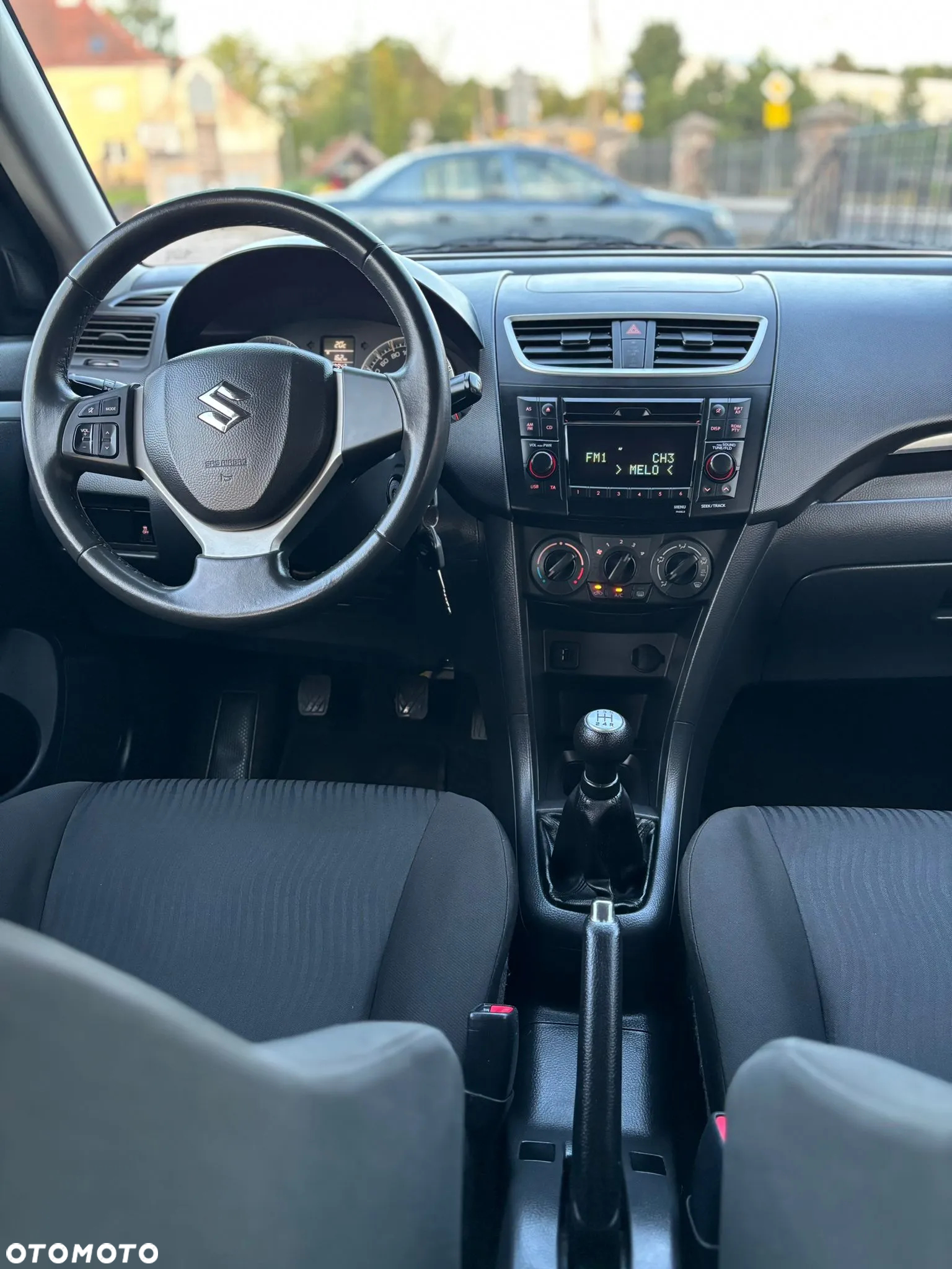 Suzuki Swift - 4