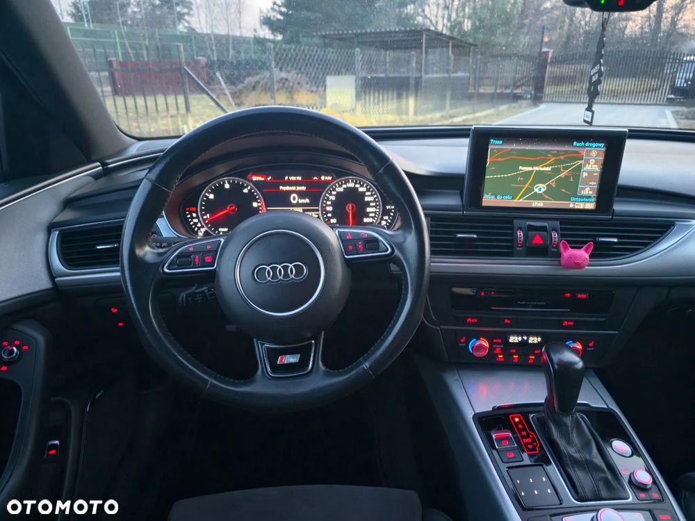 Audi A6 Avant 2.0 TDI Ultra S tronic - 25