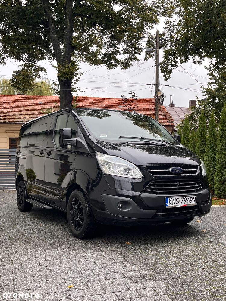 Ford Tourneo Custom - 8