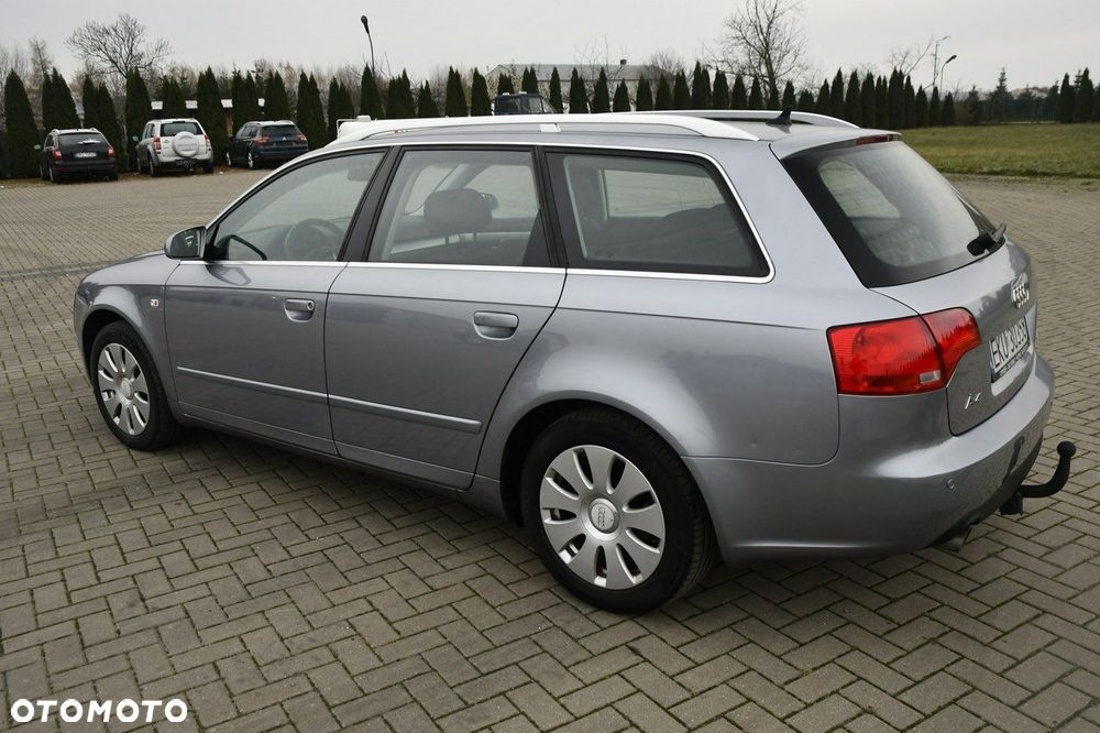 Audi A4 Avant - 11