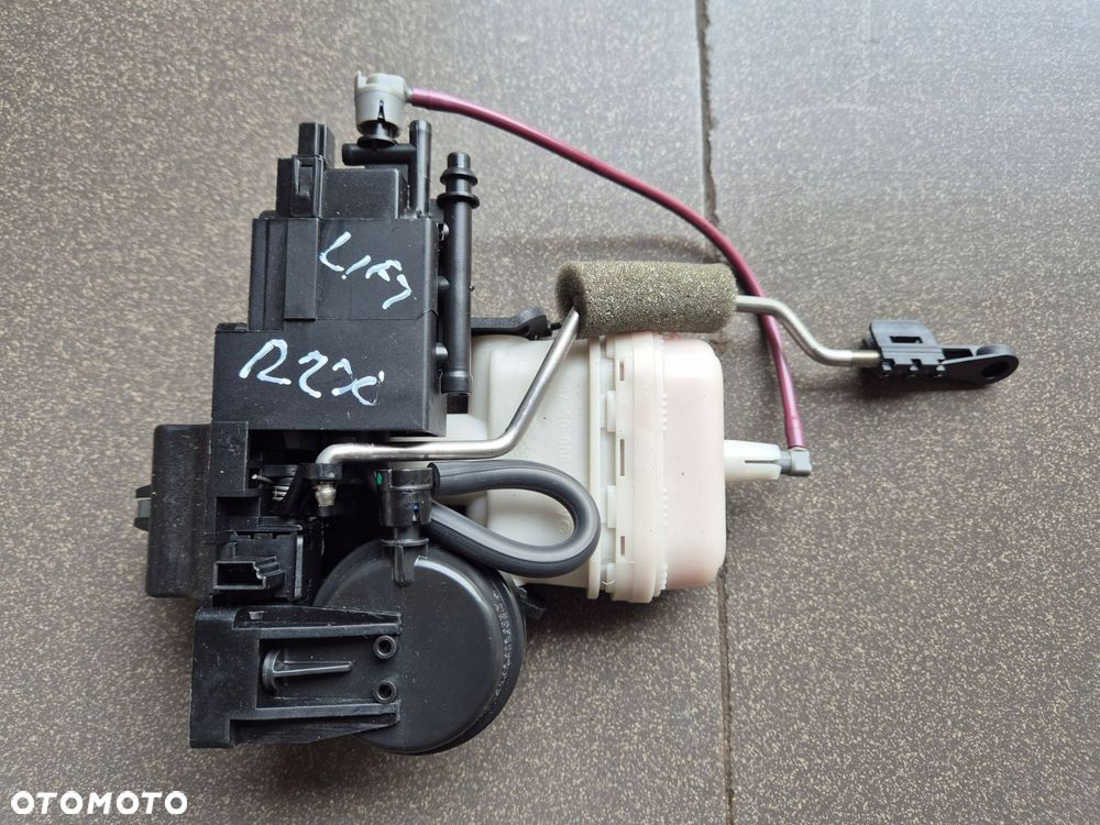 zamek klapy bagaznika mercedes sl r230 lift 2307500185 - 1