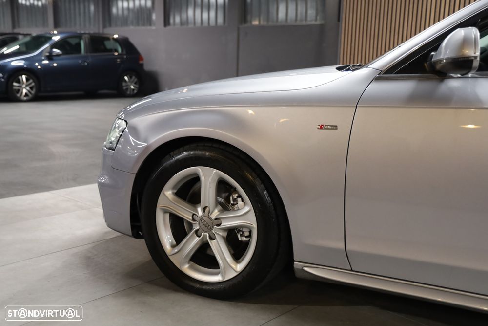 Audi A4 Avant 2.0 TDI Multitronic S-line - 3