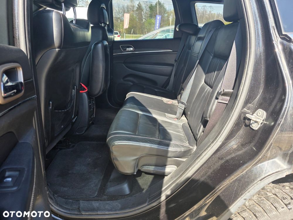 Jeep Grand Cherokee - 29