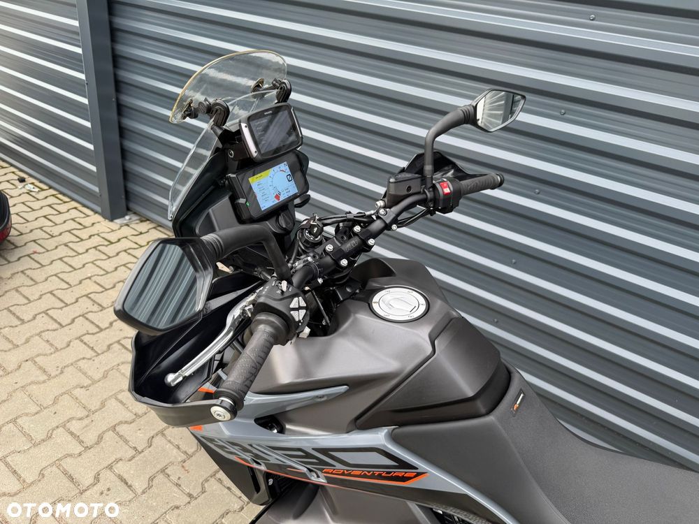 KTM Adventure - 7