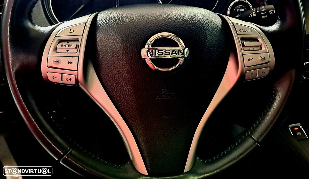 Nissan Qashqai 1.5 dCi N-Connecta 18 PS - 32