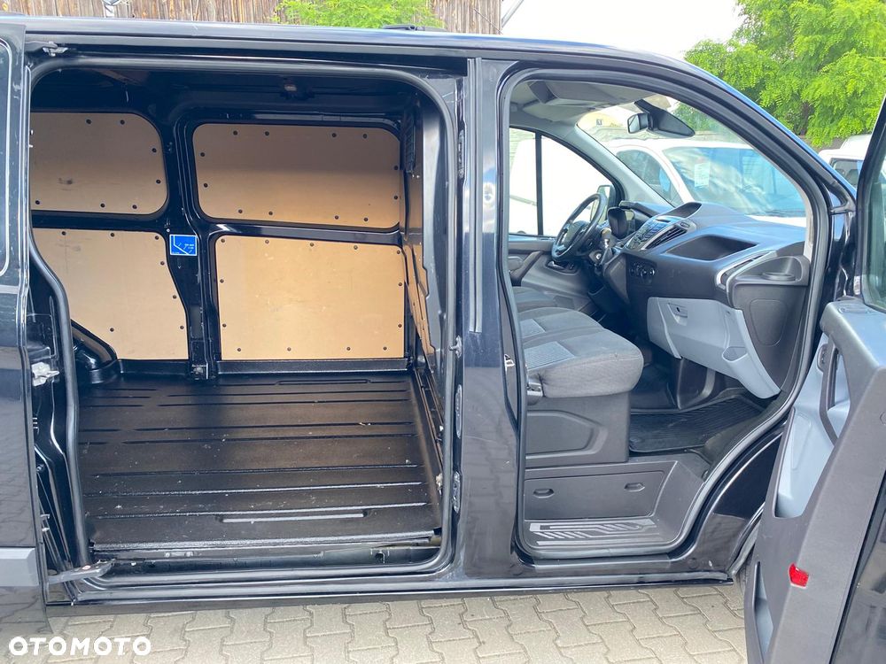 Ford TRANSIT CUSTOM - 29