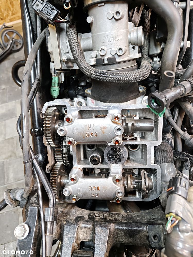 Suzuki V-STROM - 20