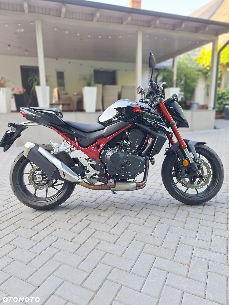 Honda CB - 11