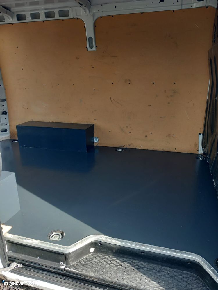 Iveco Daily 2.3 35S16D com IVA - 8