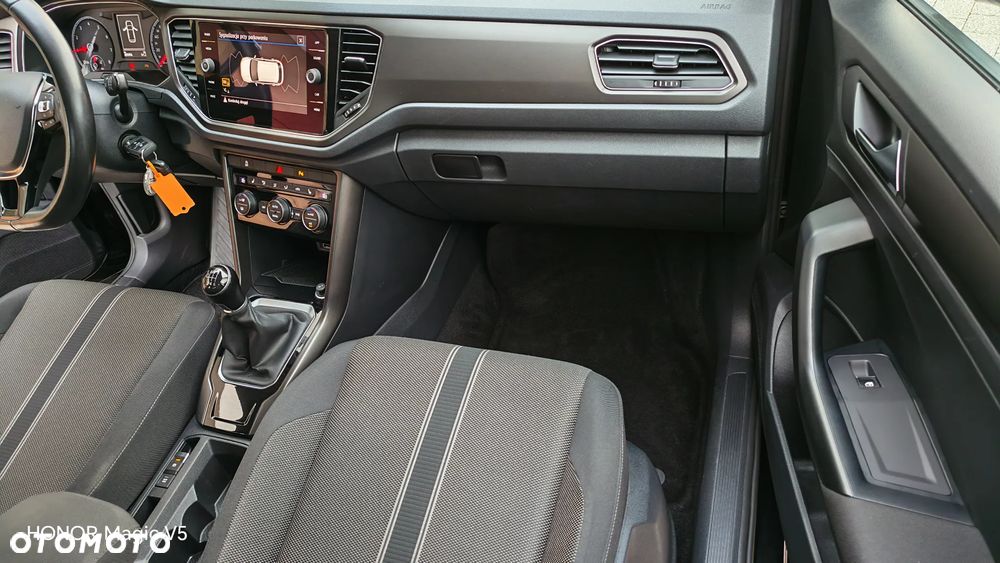 Volkswagen T-Roc - 25