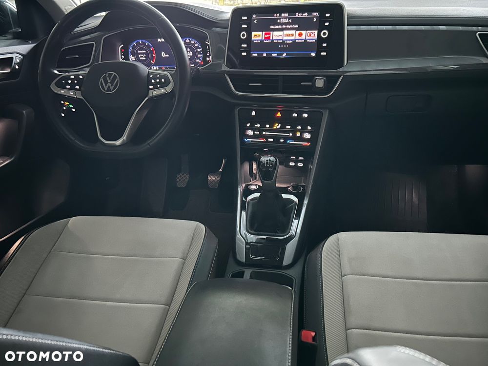 Volkswagen T-Roc 1.5 TSI Style - 22