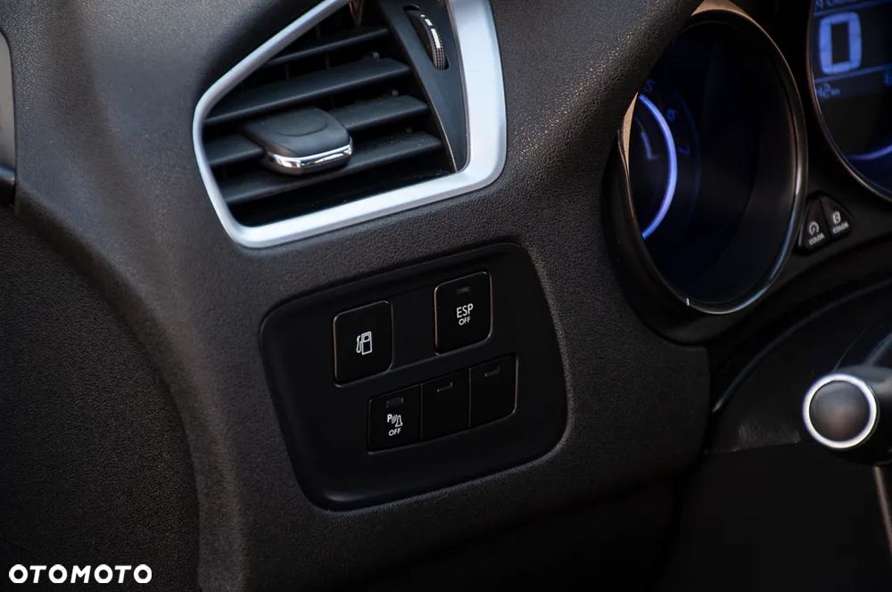 Citroën C4 VTi 120 Exclusive - 29