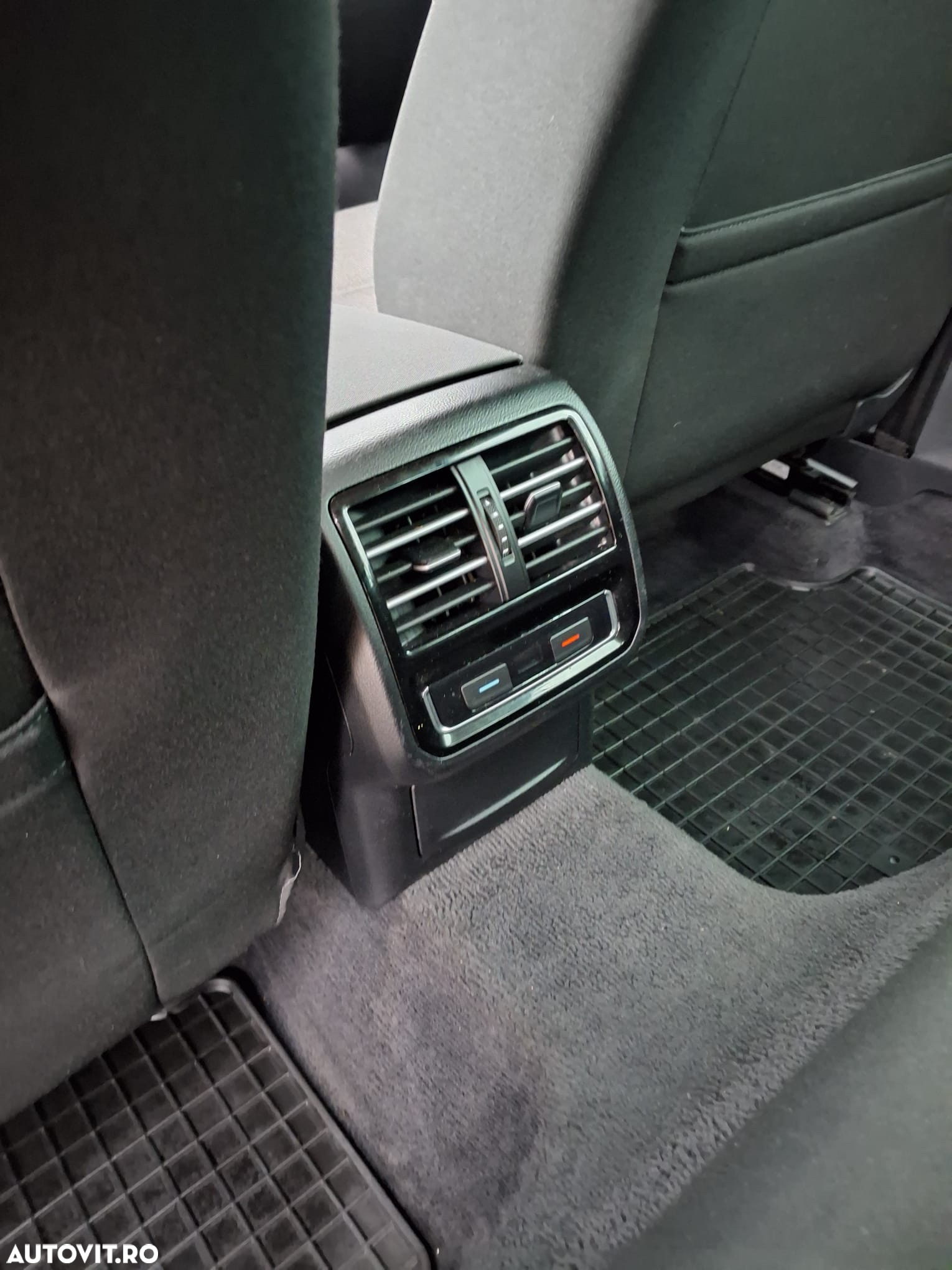 Volkswagen Passat Variant 2.0 TDI Comfortline - 10
