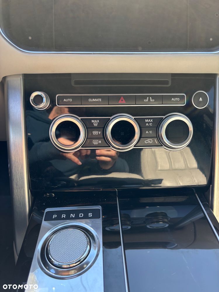 Land Rover Range Rover - 16