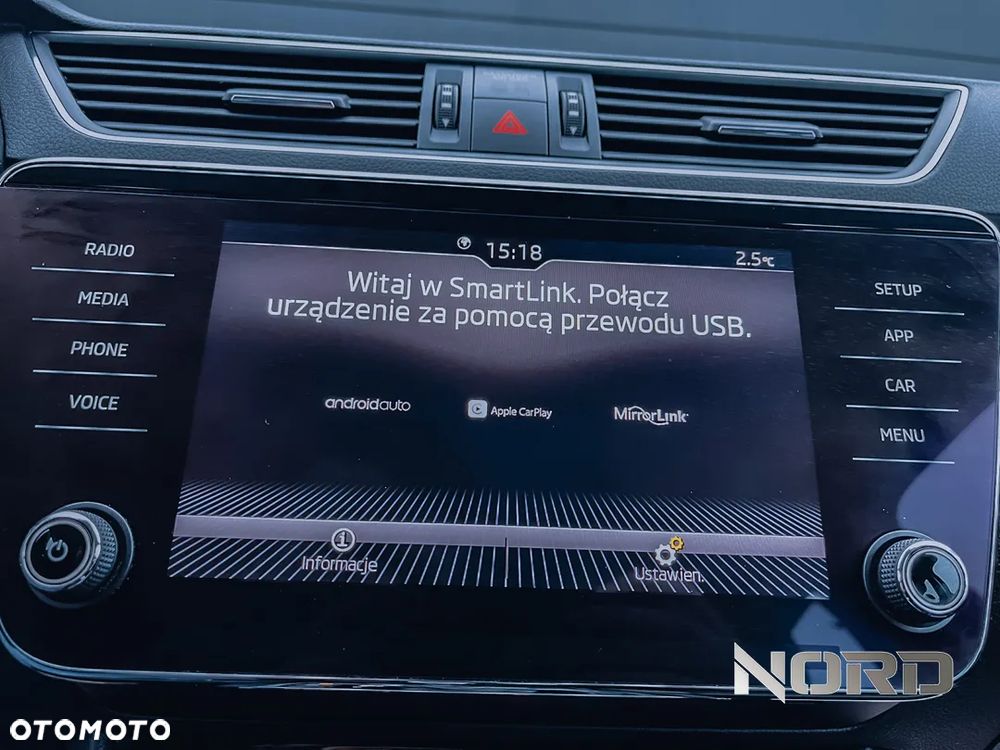 Skoda Superb 2.0 TDI Ambition DSG - 30