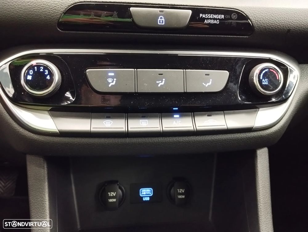 Hyundai i30 1.6 CRDI STyle - 28