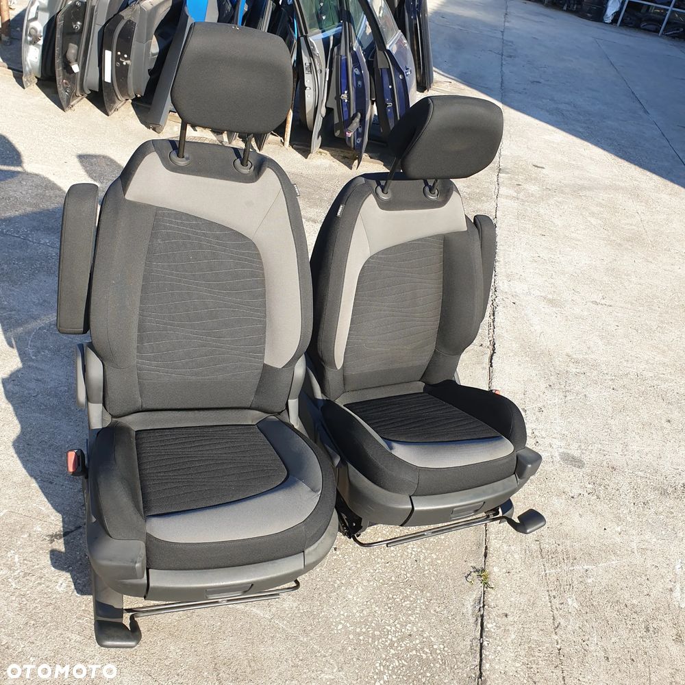 CITROEN C4 GRAND PICASSO II FOTEL FOTELE PRZOD PRAWY 14R