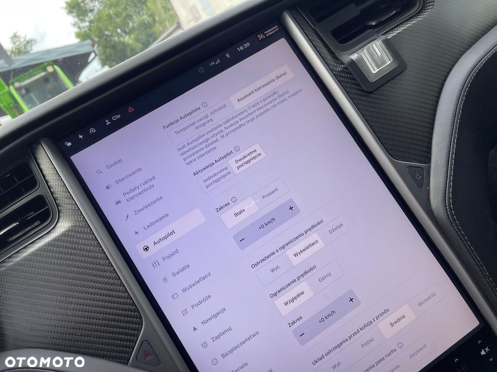 Tesla Model X Long Range - 14