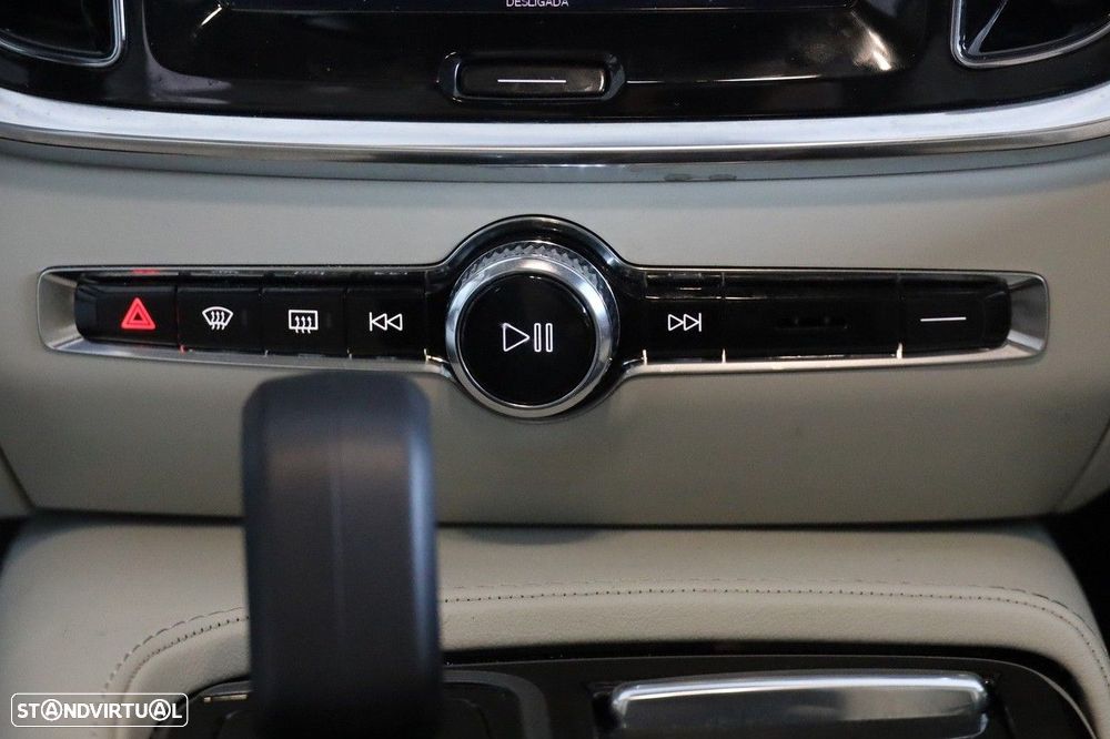Volvo V60 2.0 T6 AWD TE Plus Bright - 22