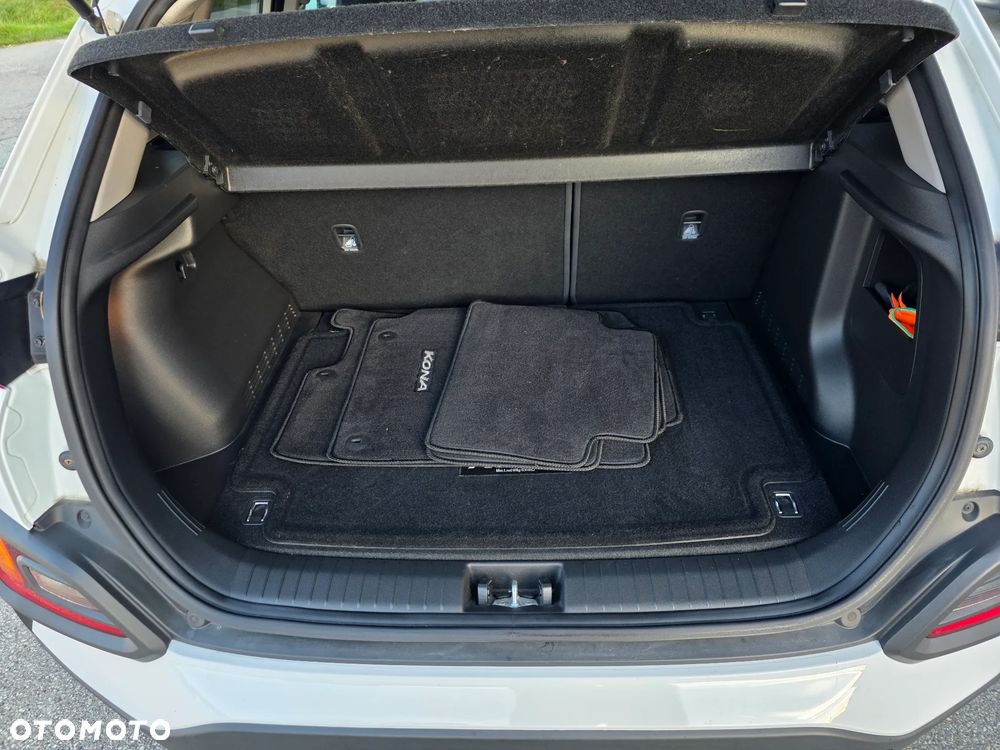 Hyundai Kona - 23