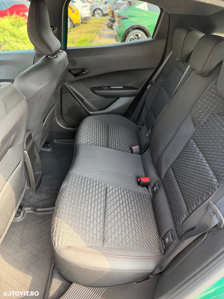 Renault Clio VI TCe 115 EDC Techno - 10