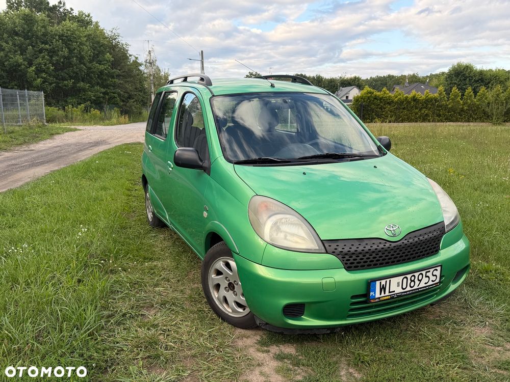 Toyota Yaris Verso - 7