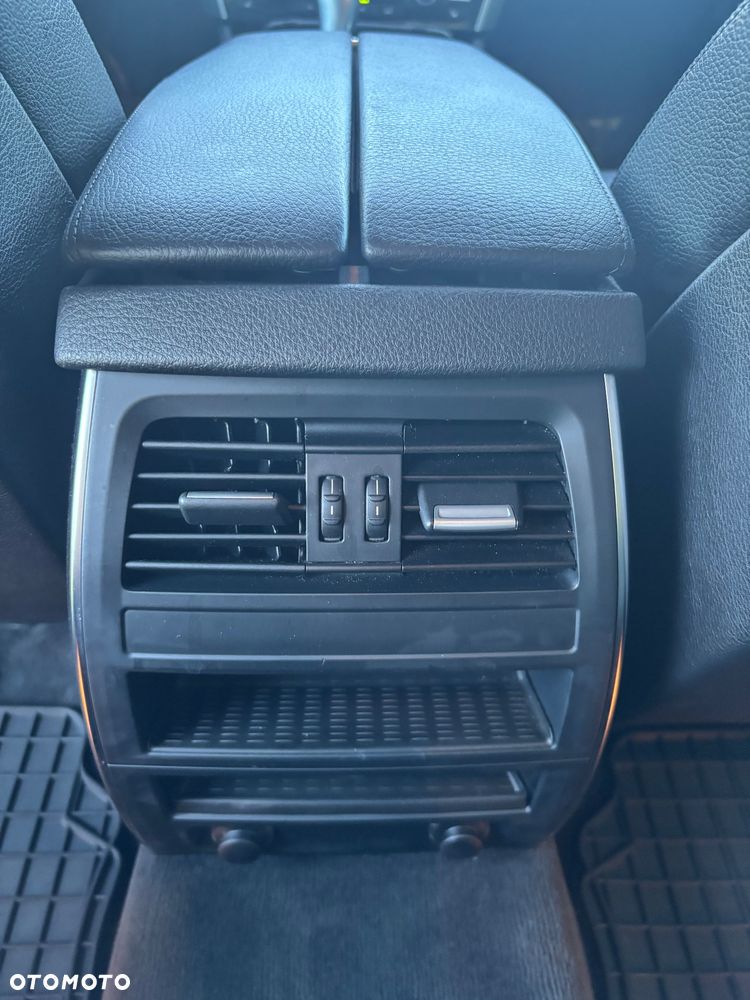BMW Seria 5 530d xDrive - 24
