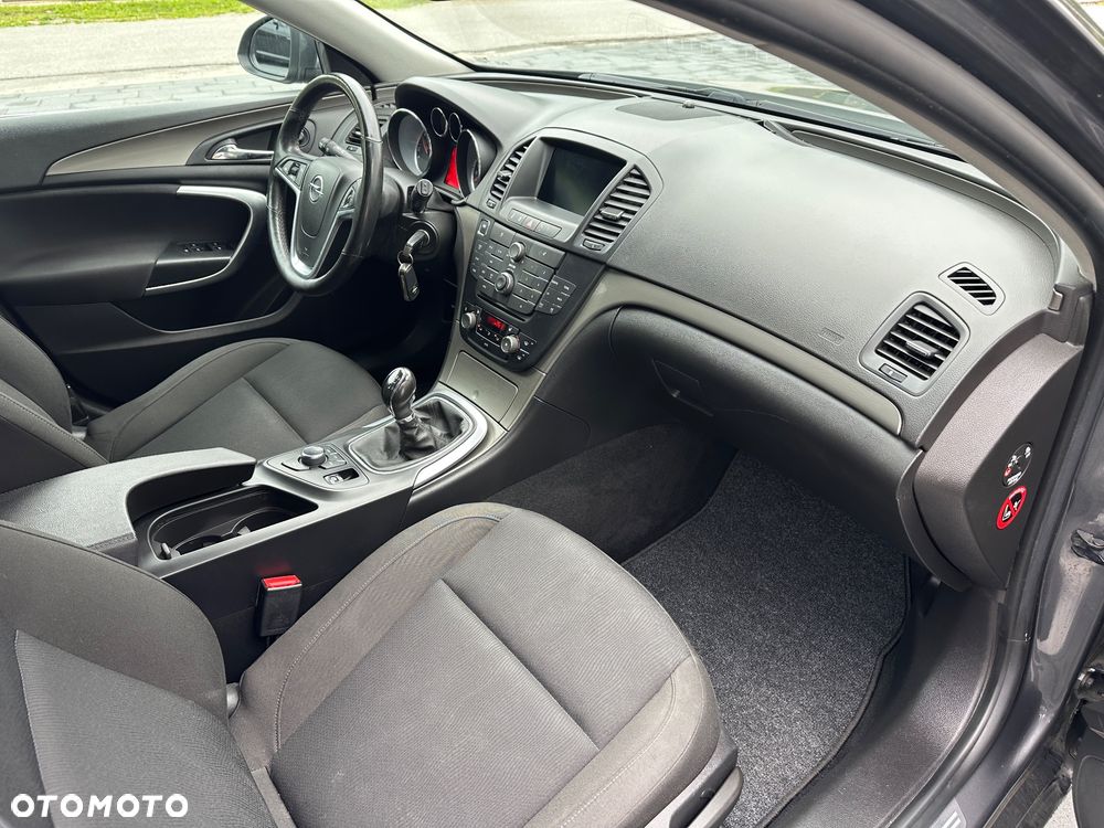 Opel Insignia - 18