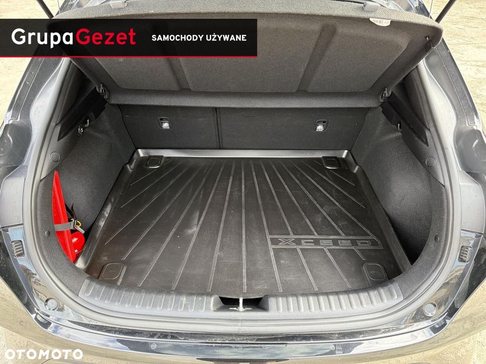 Kia XCeed 1.5 T-GDI M - 17