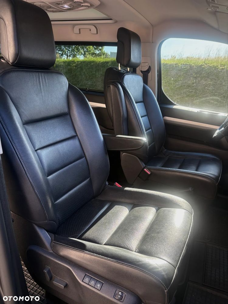 Peugeot Traveller 2.0 BlueHDi Standard Business Vip - 18
