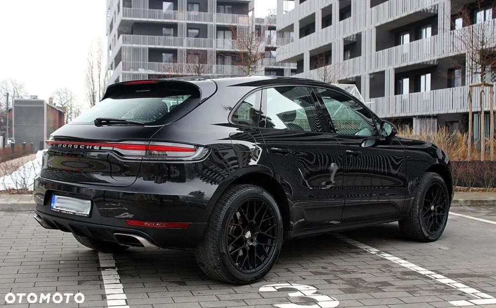 Porsche Macan - 4