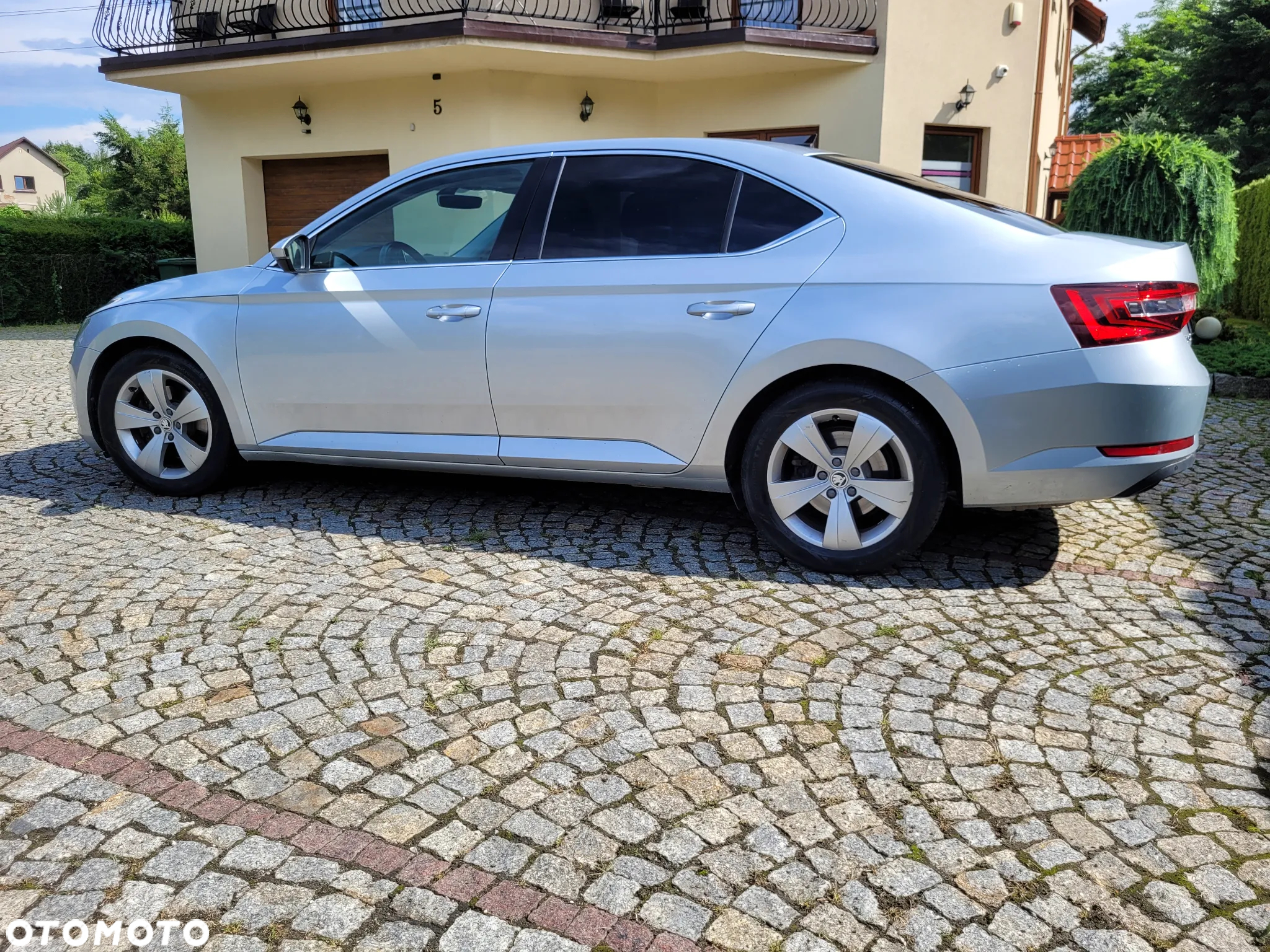 Skoda Superb 2.0 TDI 4x4 Ambition DSG - 9