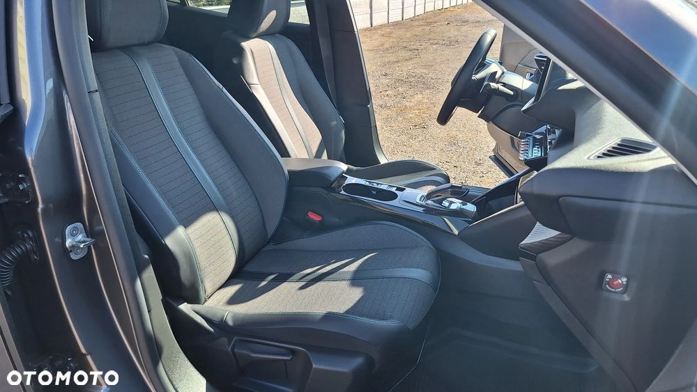 Peugeot 2008 1.2 PureTech Allure Pack S&S EAT8 - 22