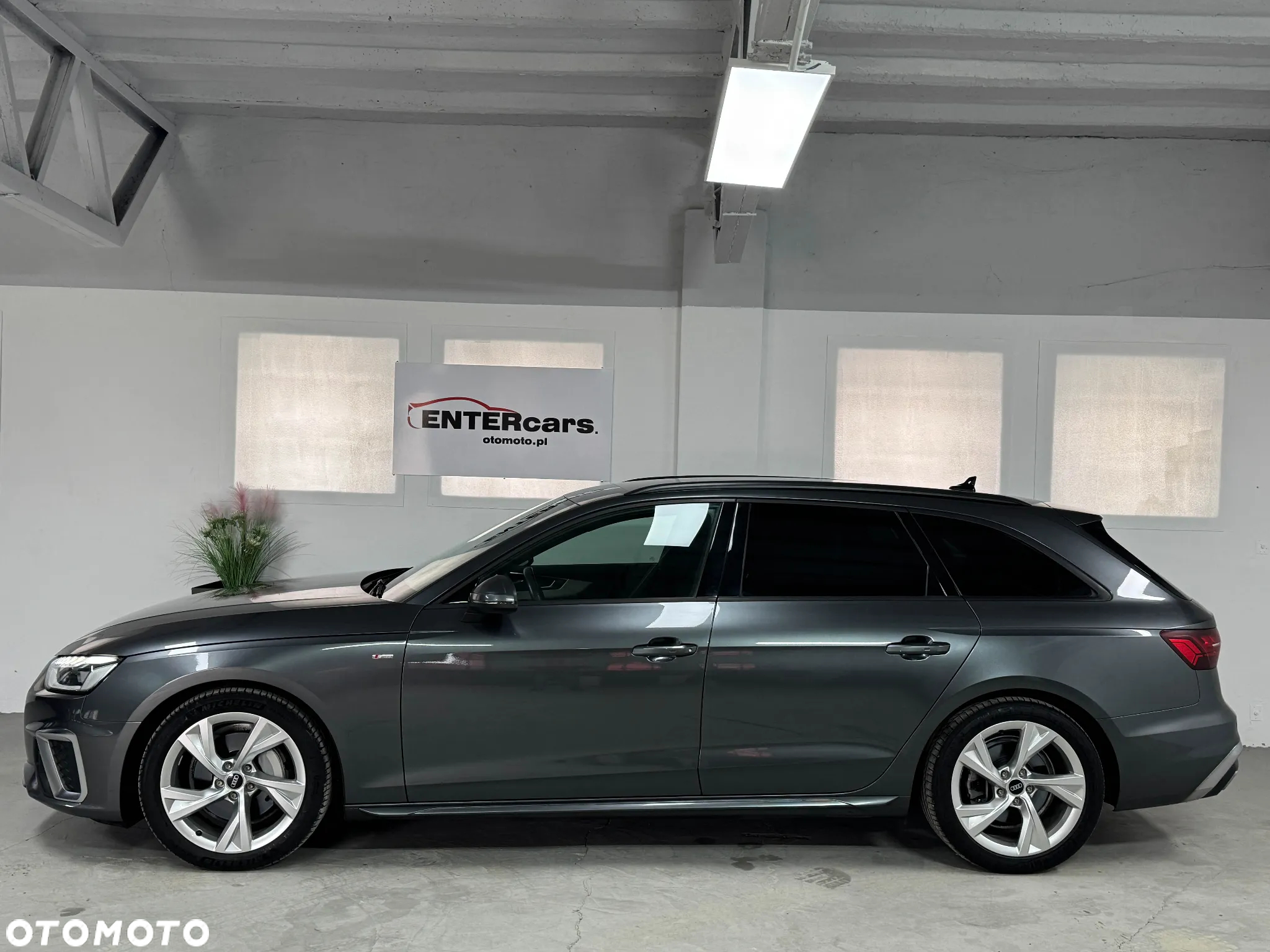 Audi A4 Avant 40 TDI S tronic S line - 8