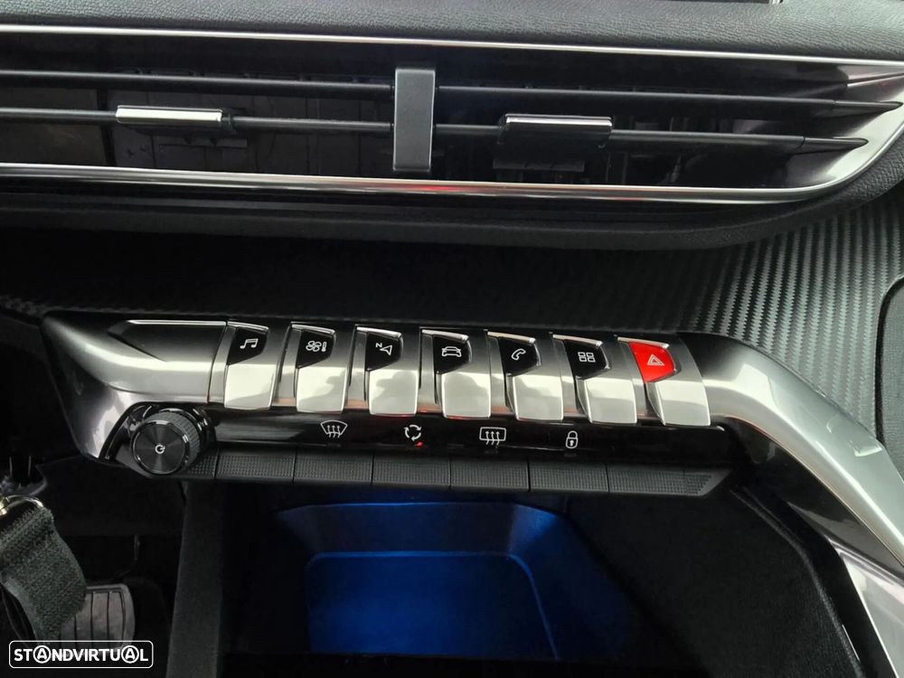 Peugeot 3008 PureTech 130 Stop & Start GPF EAT8 Active Pack - 10