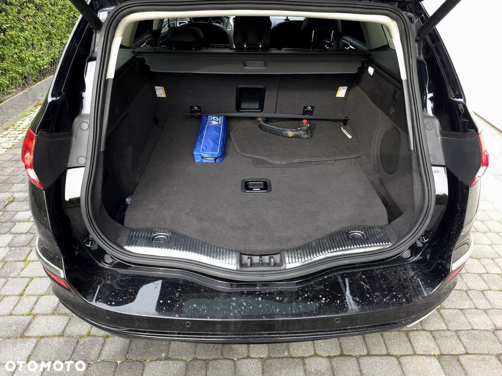 Ford Mondeo - 34