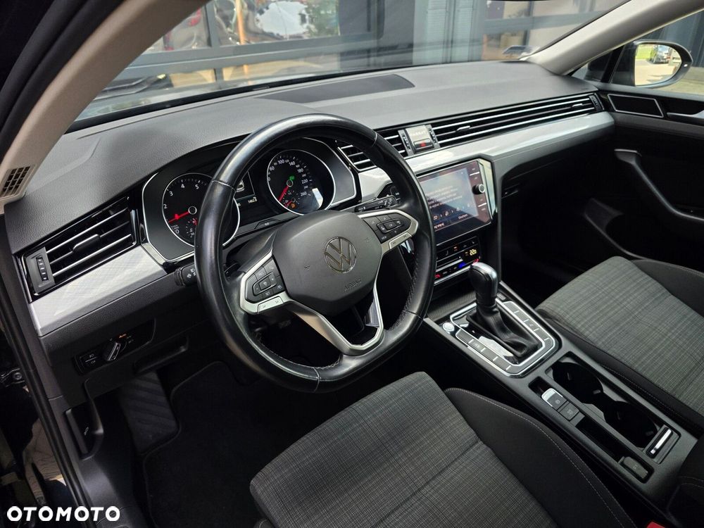 Volkswagen Passat Variant 1.5 TSI EVO Business DSG - 11