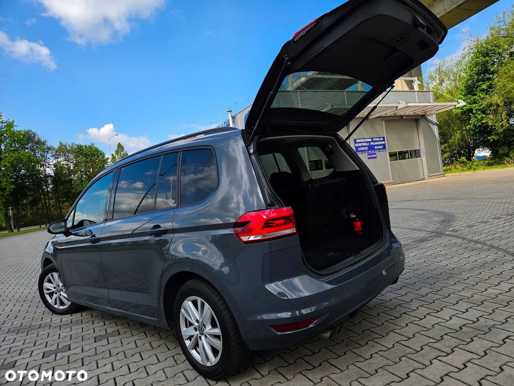 Volkswagen Touran 2.0 TDI BMT Comfortline DSG - 22