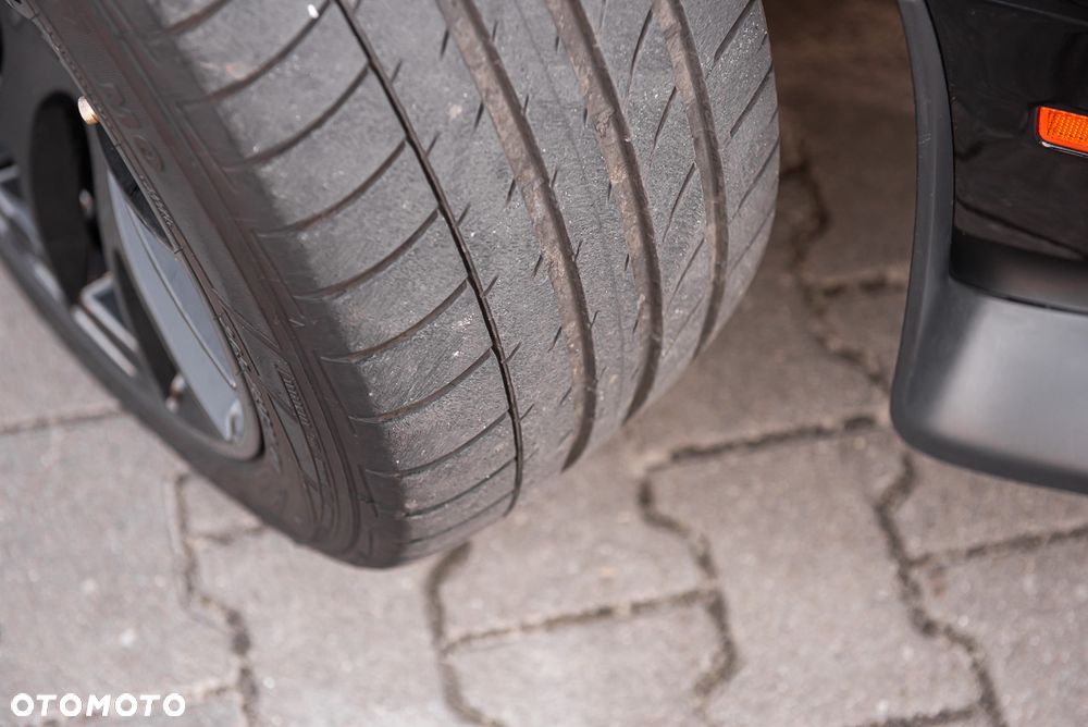 Dodge Challenger 6.4 Scat Pack - 32