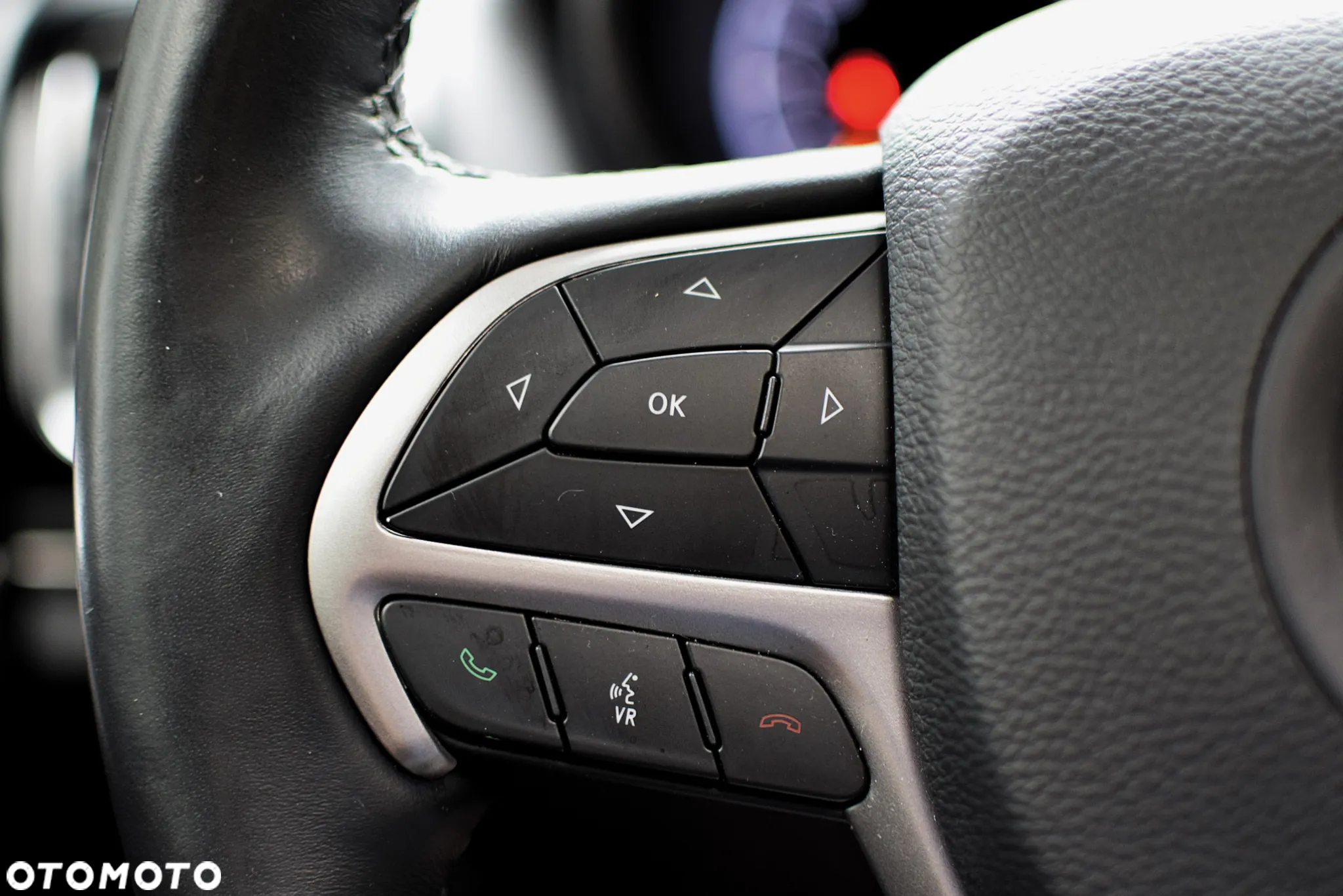 Jeep Grand Cherokee - 18