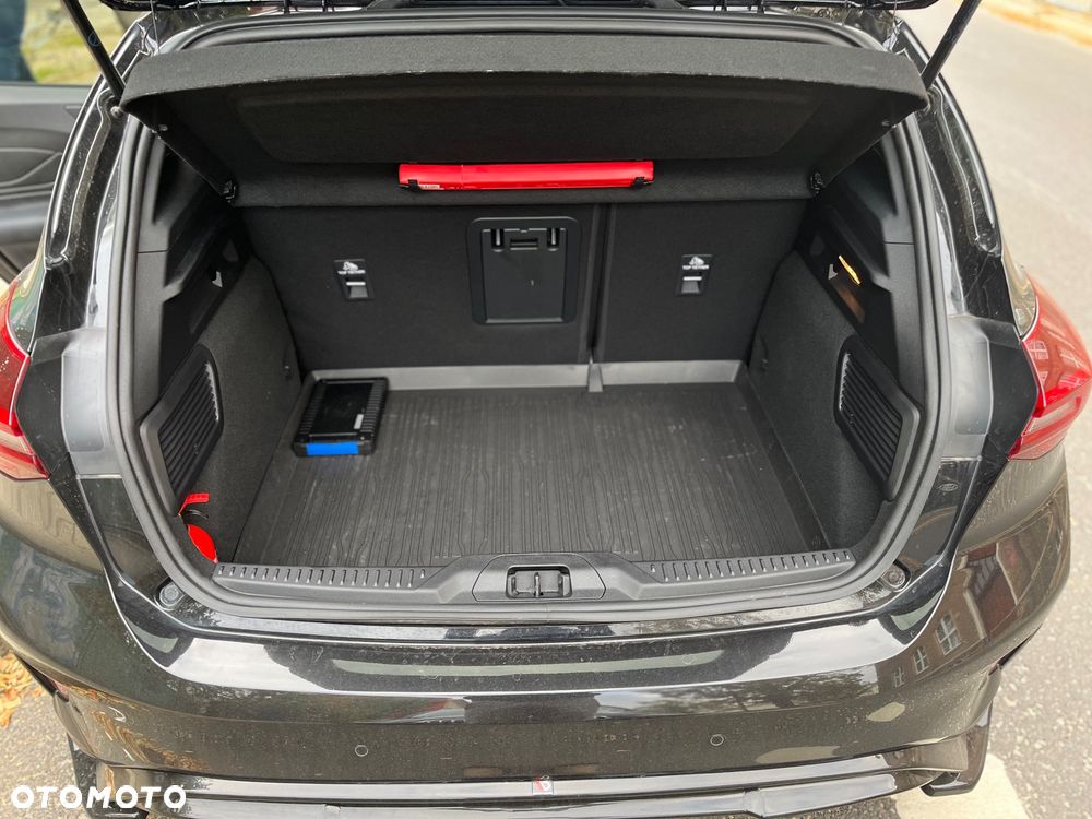 Ford Focus 2.3 EcoBoost ST X - 21