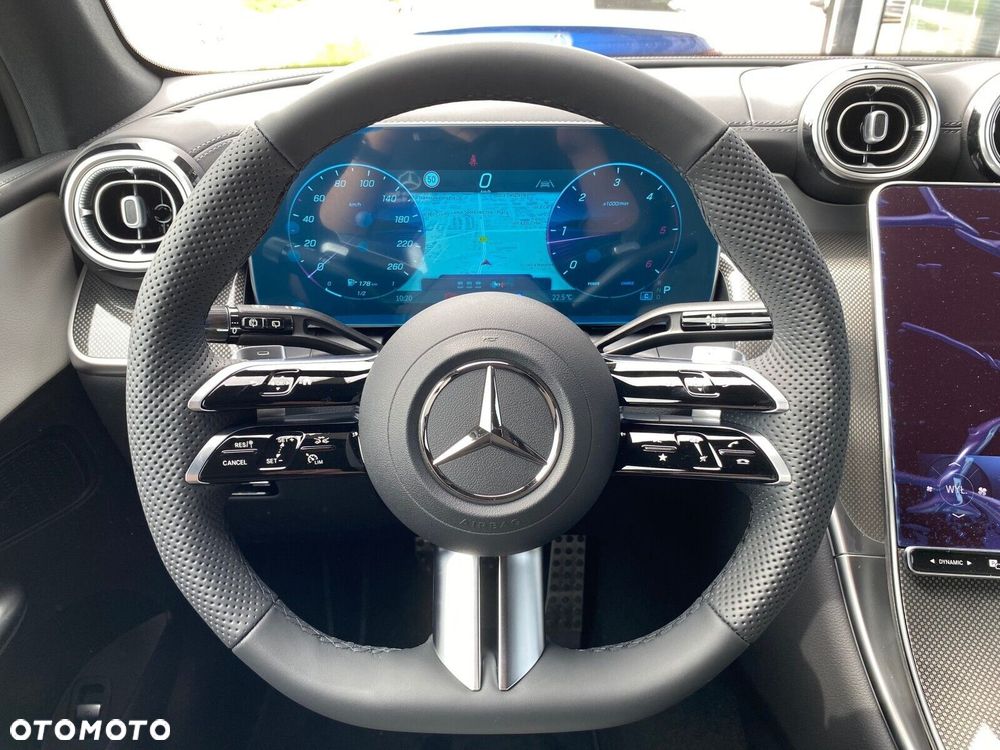 Mercedes-Benz GLC - 11