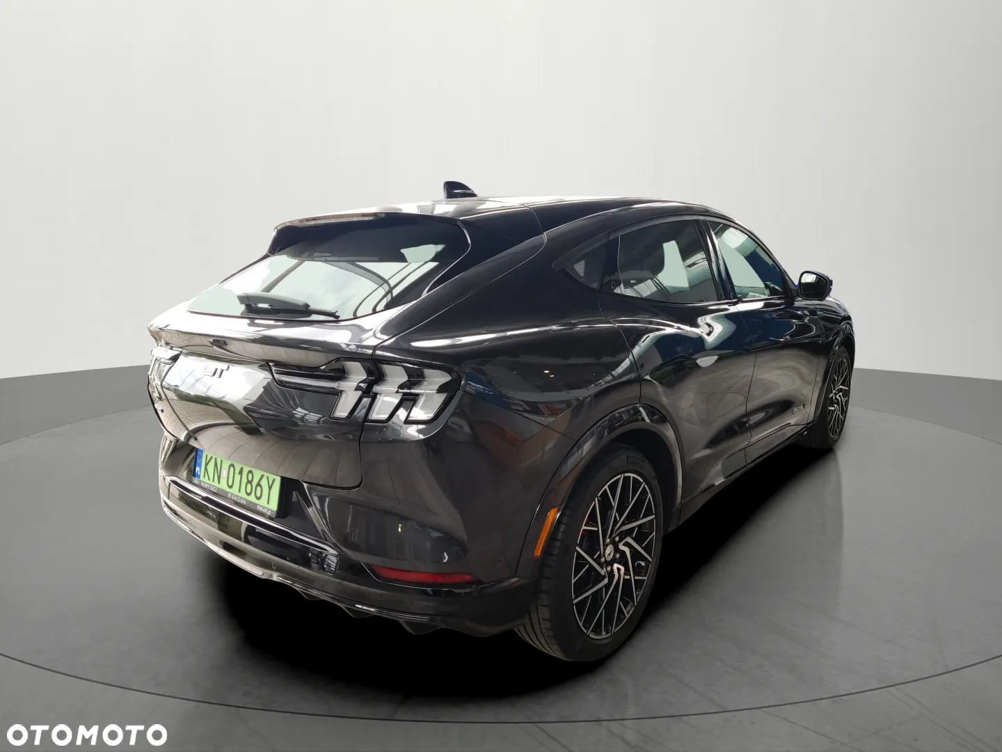Ford Mustang Mach-E 98kWh AWD GT - 4